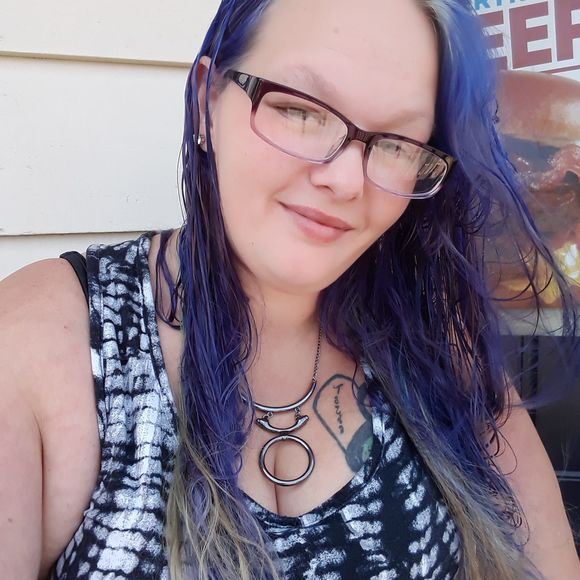 Meet your Posher, Kassara - Picture 1 of 1